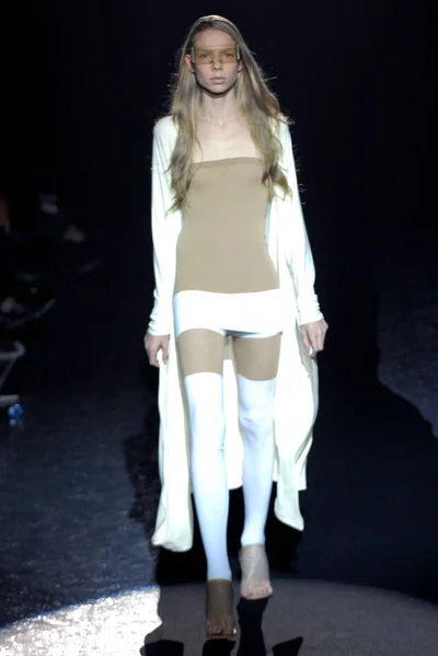 Look 10